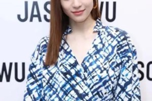 钟楚曦高个子女神穿搭秘诀：168cm显瘦气场