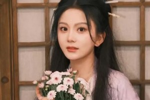 短剧小花马秋元：从经济学学霸到演技派女神