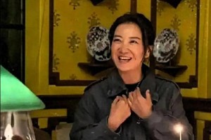 贾玲瘦身成功惊艳亮相，43岁生日展现全新气质