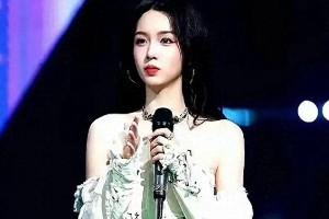 周也：从骨相美人到演技派，内娱甜妹天花板