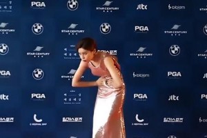 8位明星强行加戏翻车现场：刘晓庆章子怡尴尬瞬间
